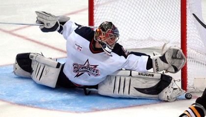 开云体育在线-雷霆强势晋级掘金，浓眉存在感拉满，青春风暴与孤胆英雄的时代交响