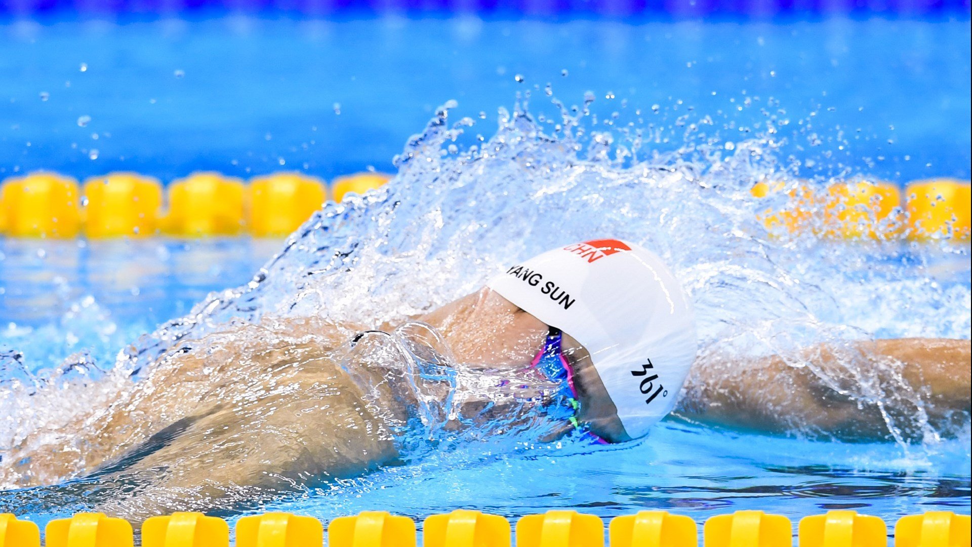 德甲争冠战之夜，加维大场面先生