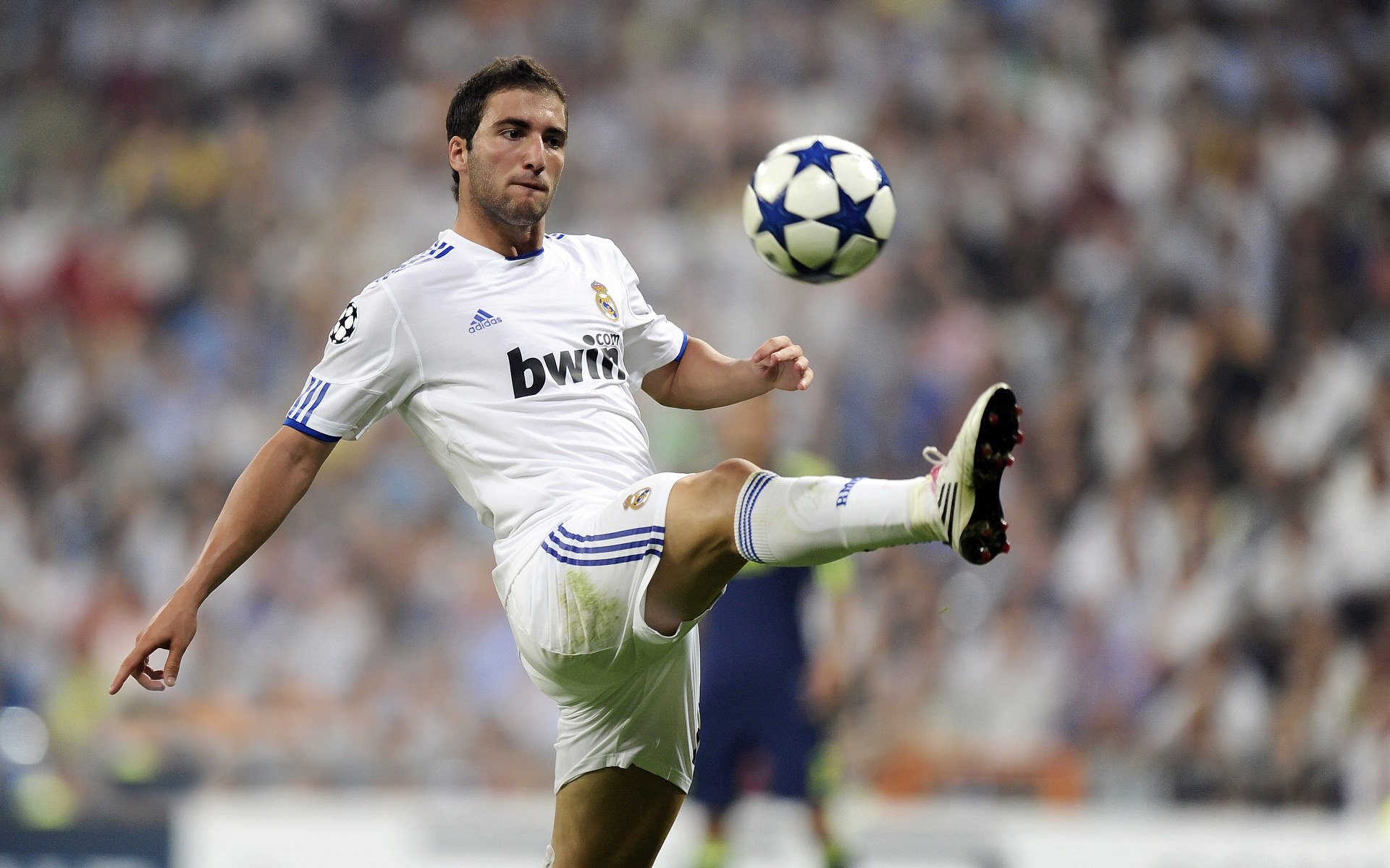 哈利伯顿的魔法，当关键先生在公牛硬仗中降服独行侠