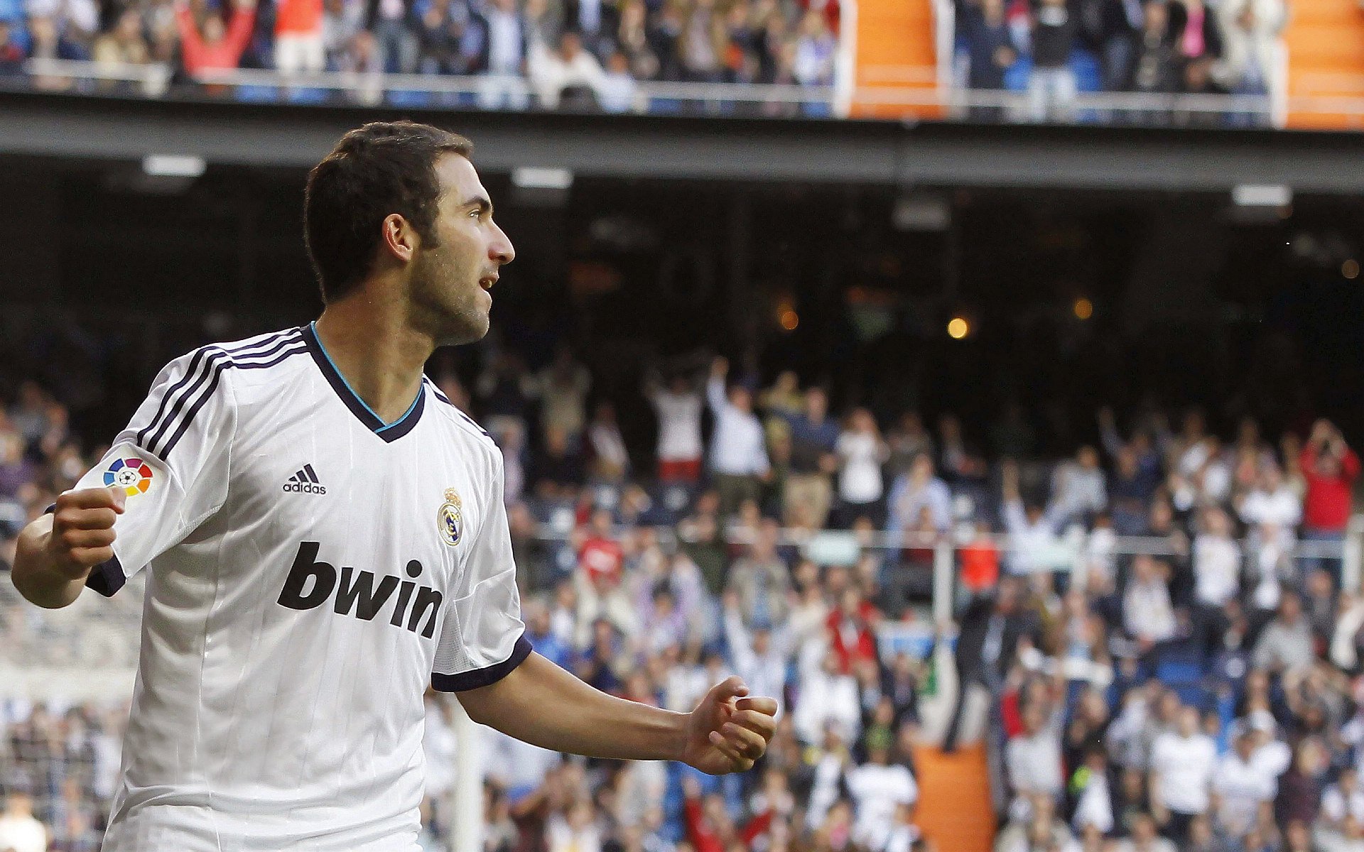 国际米兰碾压乌克兰，莱奥成为关键先生